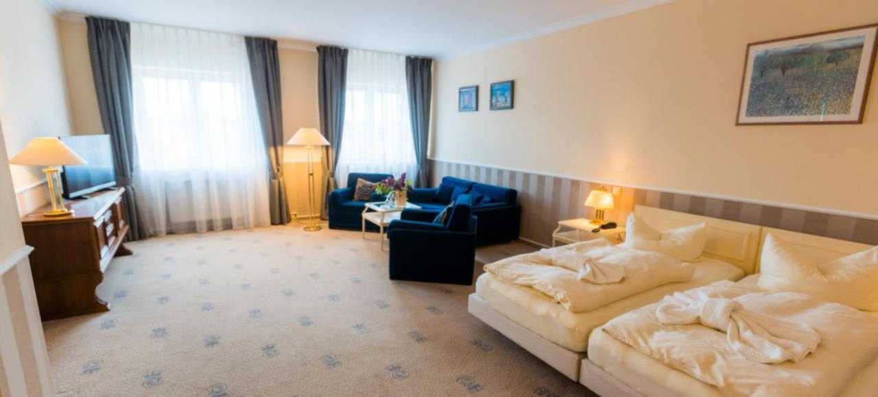 Hotel Erbprinz & Restaurant "Prinzenstube" Ludwigslust Εξωτερικό φωτογραφία